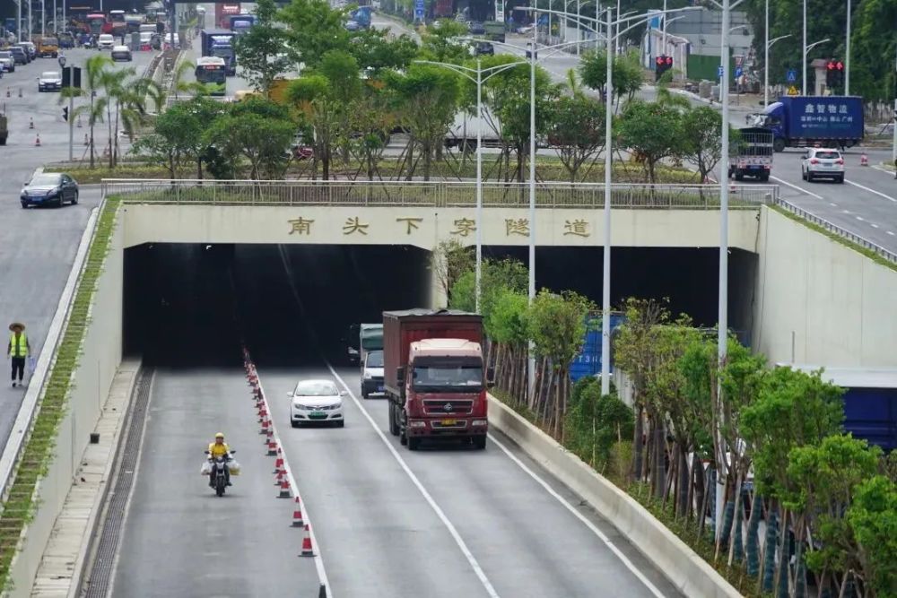 中山这条下穿隧道全线通车!