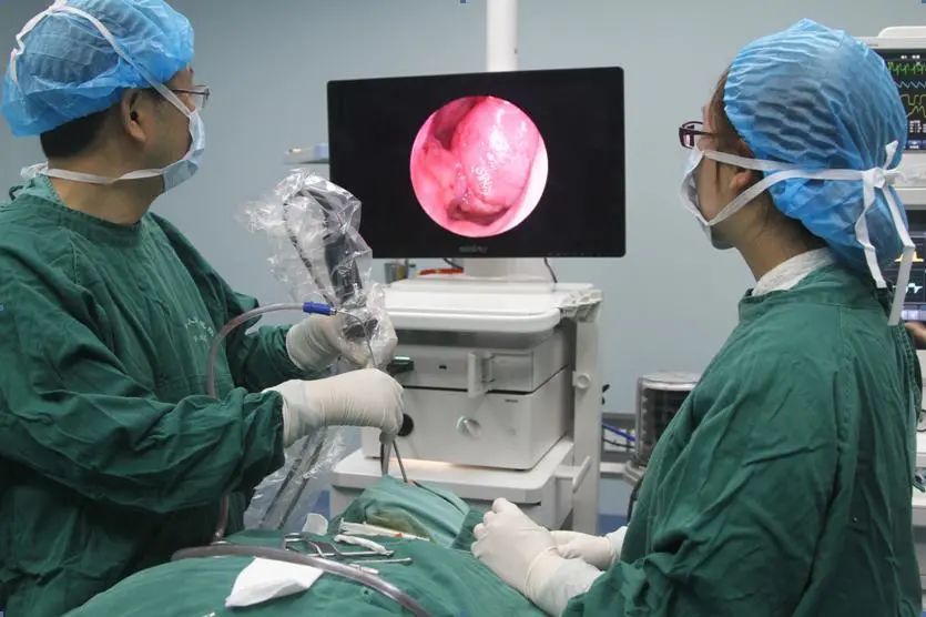 鼻塞喷嚏不断就是鼻炎no有可能是鼻中隔偏曲惹的祸