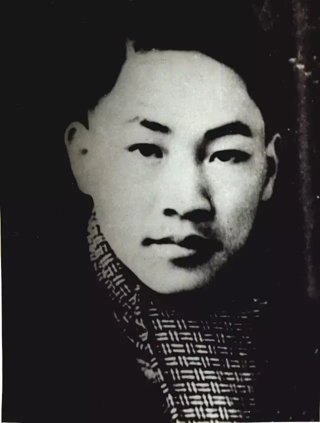 一起听党史何宏年烈士