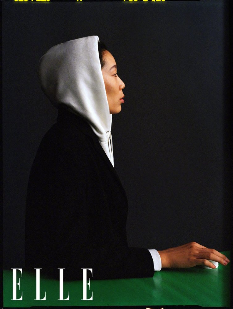 朱婷再次登上时尚杂志封面