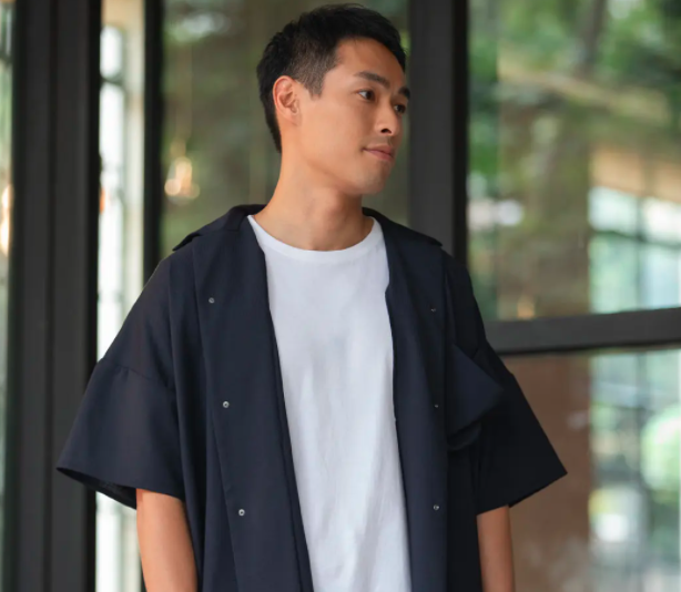 流金岁月理想主义者王永正谈恋爱可以结婚就算了吧