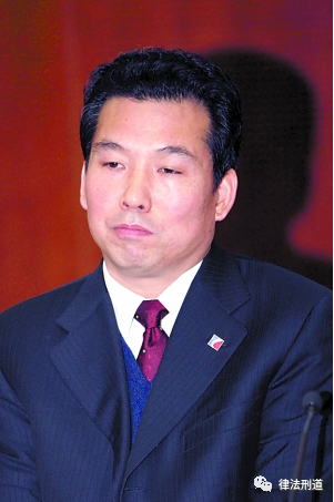 白培中的弟弟白培国自空军部队转业后到山西警界工作,任省公安厅刑侦