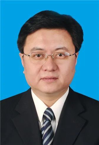 他成河北最年轻地级市市委书记:曾在企业任职,70后经济学博士