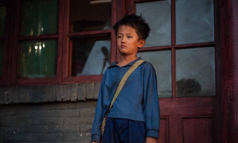 隐秘的角落小严良救落水小孩果然是义气长在脸上的男孩