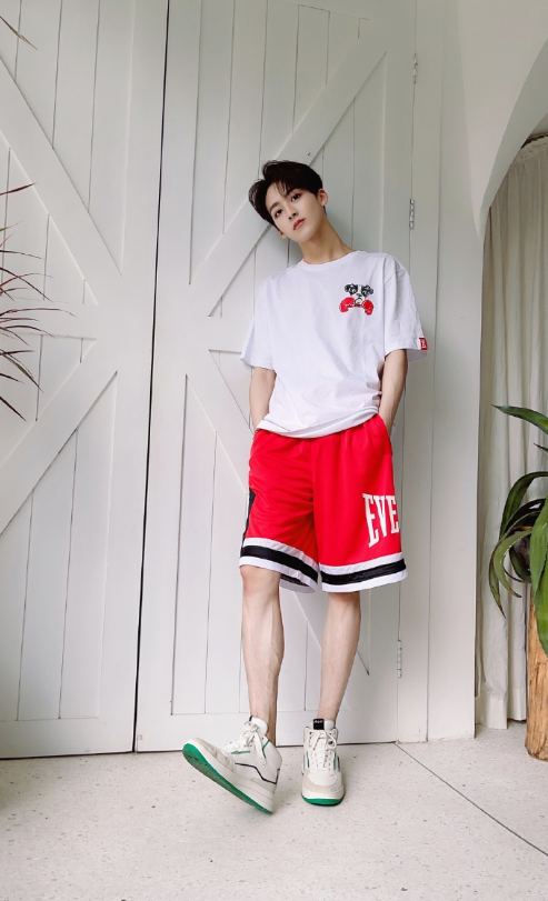 R1SE半数成员已经改名,焉栩嘉夏之光回归