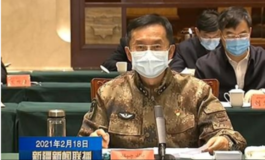 2020年7月,杨诚以武警部队副政委身份赴安徽铜陵检查指导部队防汛救灾