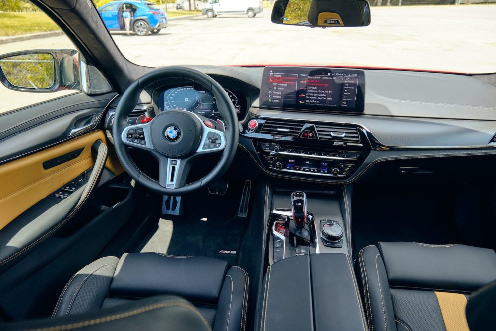 2021款宝马m5竞赛版传奇重生能否超越m8