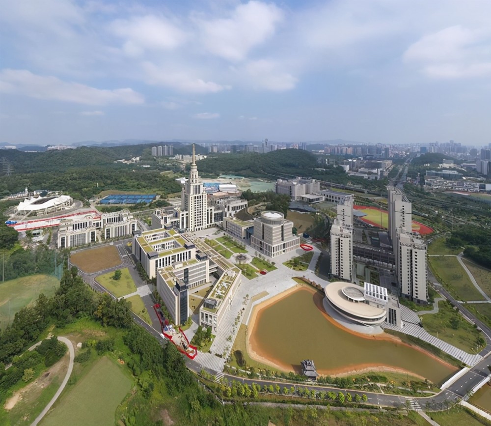 与此相类似的还有西交利物浦大学,昆山杜克大学,宁波诺丁汉大学,上海