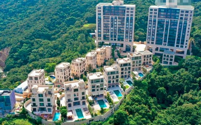 其实,mount nicholson豪宅最大的业主正是四太梁安琪.