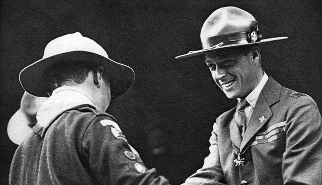 爱德华八世为爱放弃王位的结局:受尽妻子的冷落和谩骂后孤独而终