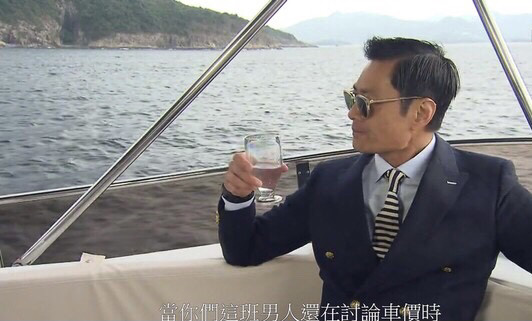 黄德斌已经不是第一次演类似的角色,他曾经在《珠光宝气》里饰演过