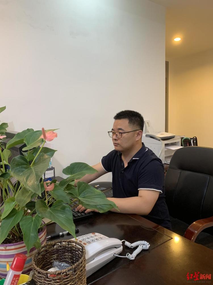 蓉漂8年,他是成都国际铁路港经济开发区的"工作狂"