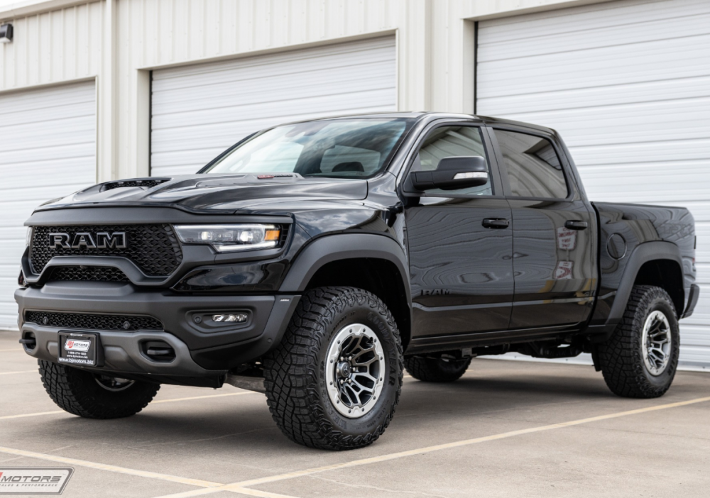 道奇全新皮卡,百公里加速仅4.5秒,配6.2大排量 8at