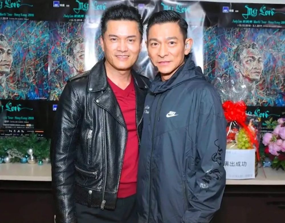 如何得到与刘德华的合影?