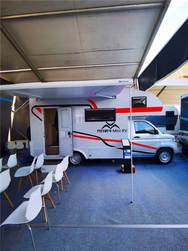 人人都可拥有的高性价比房车 戴德携手五菱打造mini百姓房车 腾讯新闻