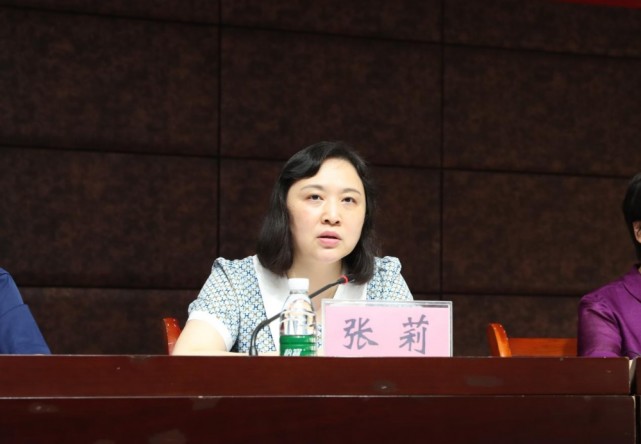 张莉发言会上,市卫生健康委医政医管处副处长张莉表示,本次眼降康