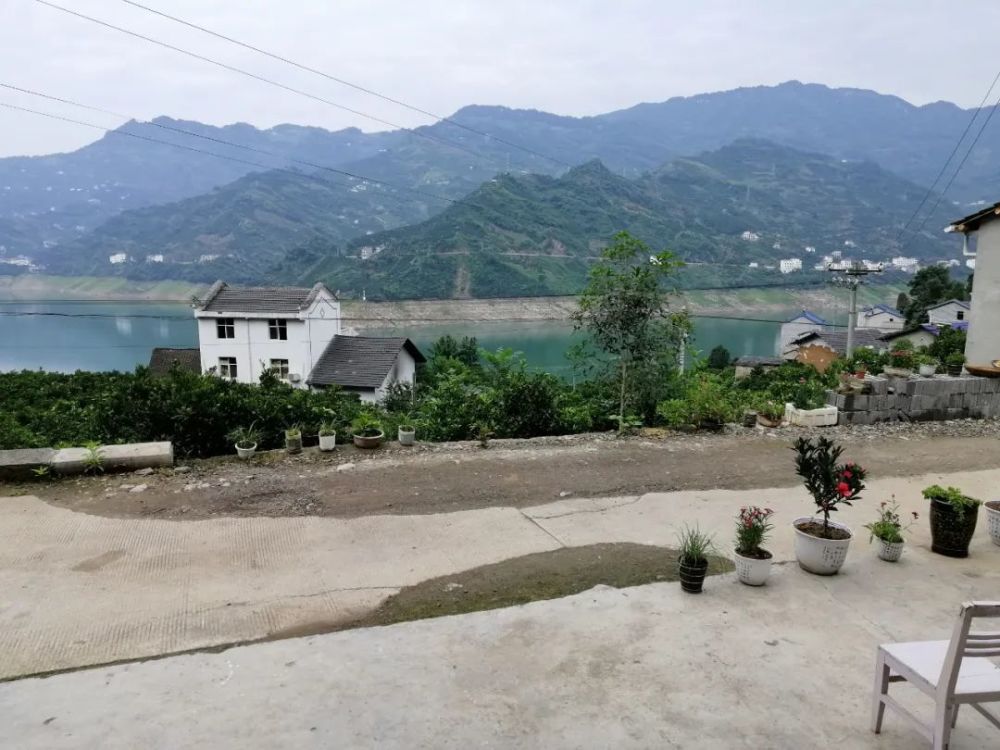 最近 秭归县归州镇万古寺村一组 村民屈艳芬最近遇到了 大!喜!事!