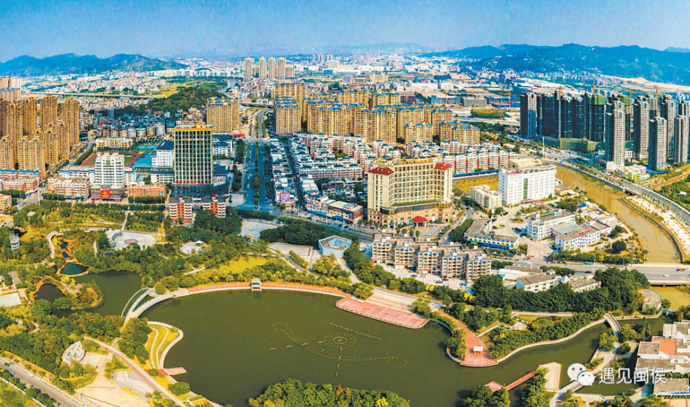 闽侯青口61林双伟/摄景观提升方面,对已建成的白水路口袋公园,镜