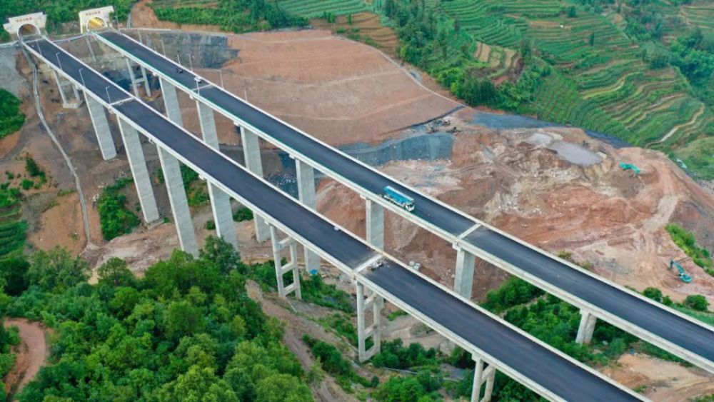 航拍文麻高速试通车回顾文麻高速路建设历程