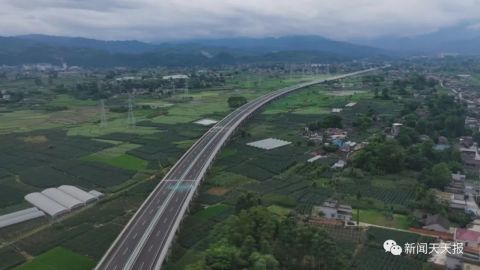 峨汉高速峨眉至峨边段通车两地车程缩短至40分钟