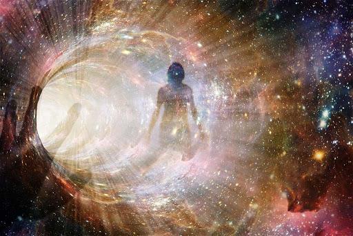 国外男子"死过四次",经历灵魂出窍,感觉身处"宇宙发源地"