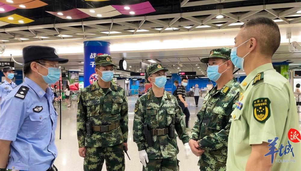 武警广东总队执勤第一支队联合公安开展广州市部分地铁站联勤武装巡逻