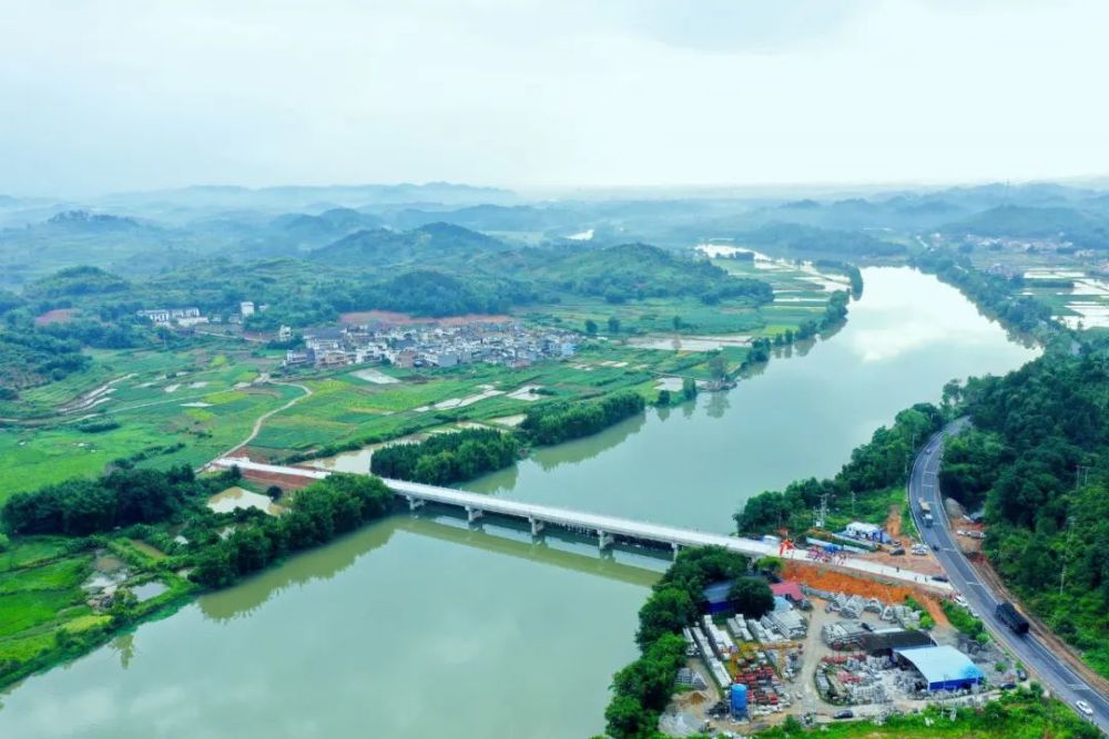 百年渡口成为历史韶关始兴县联俄渡口改建大桥正式通车