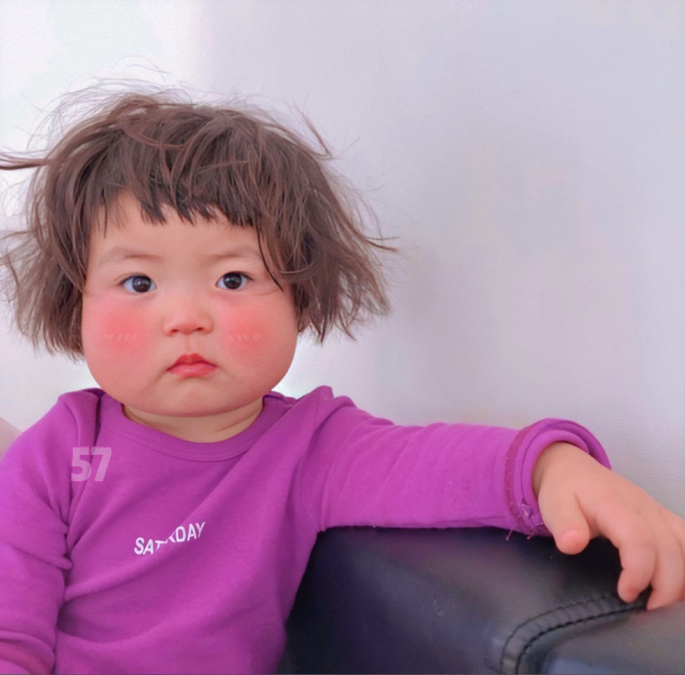 罗熙宝宝大头照可爱的人类幼崽