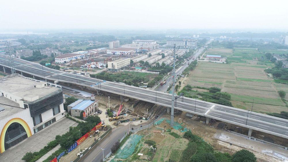 江苏扬州运河南北路快速化改造二期工程主线高架已具备通车条件