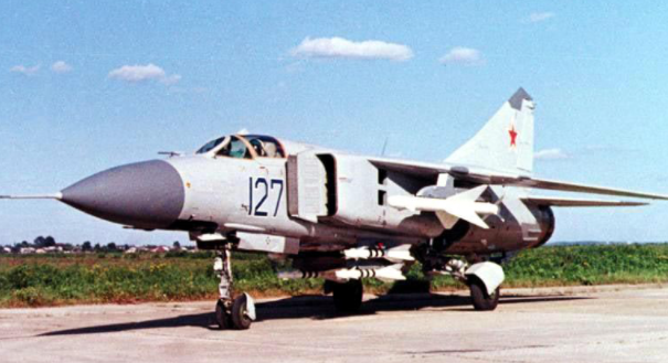 此战过后,三机部立刻提出了设计新型支援强击机的要求.