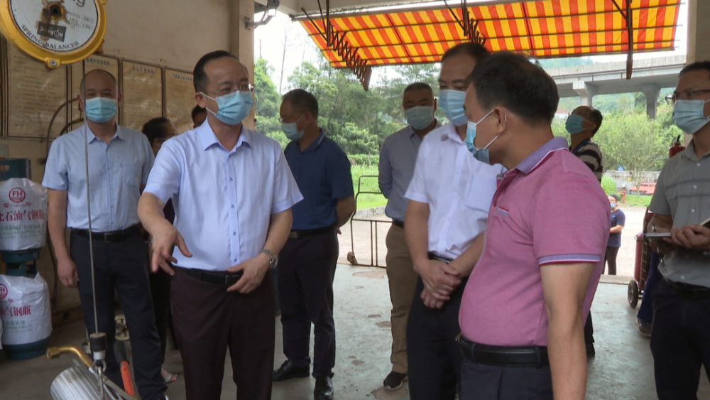 余毅宗率队到中行镇开展安全生产督导检查当天,蔡晓红,马文生等首先