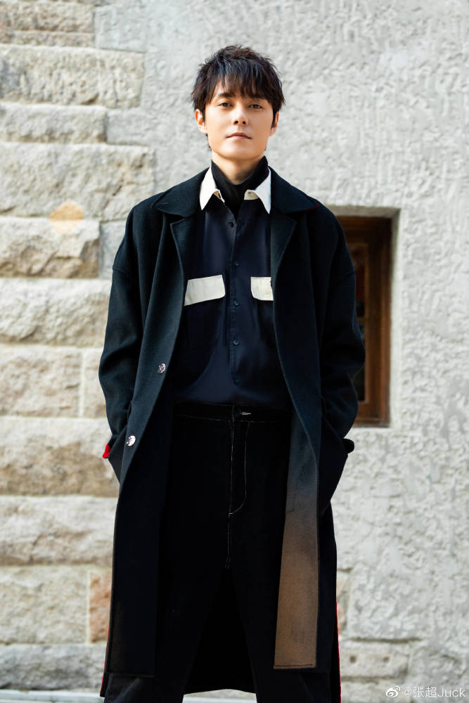 电影1921七一首映张超剧抛脸式演技让人惊艳