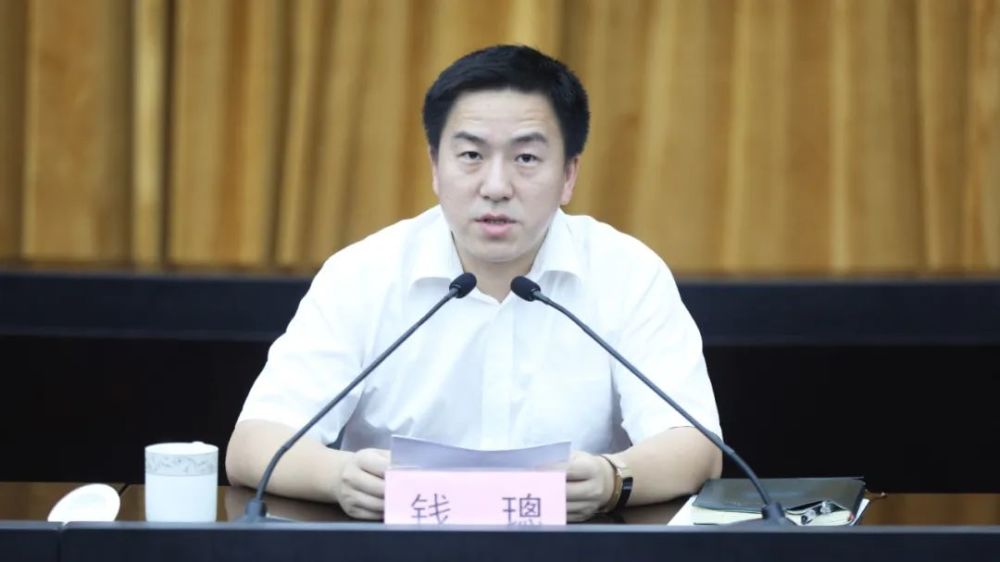 奋力打造推进农业农村现代化的陆家样板