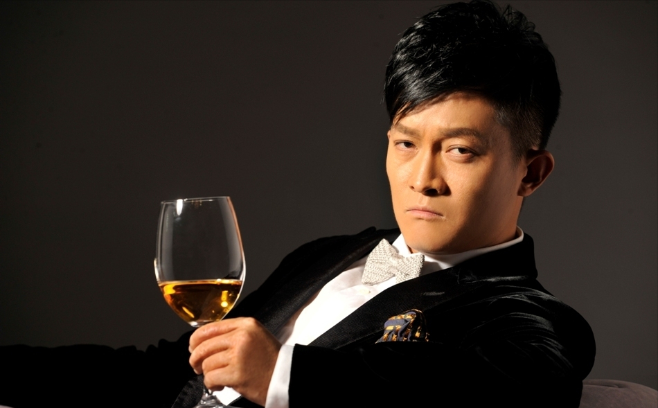 亲哥捧上位 面瘫 演技差 杨志刚离开了亲哥 为何啥也不是 全网搜
