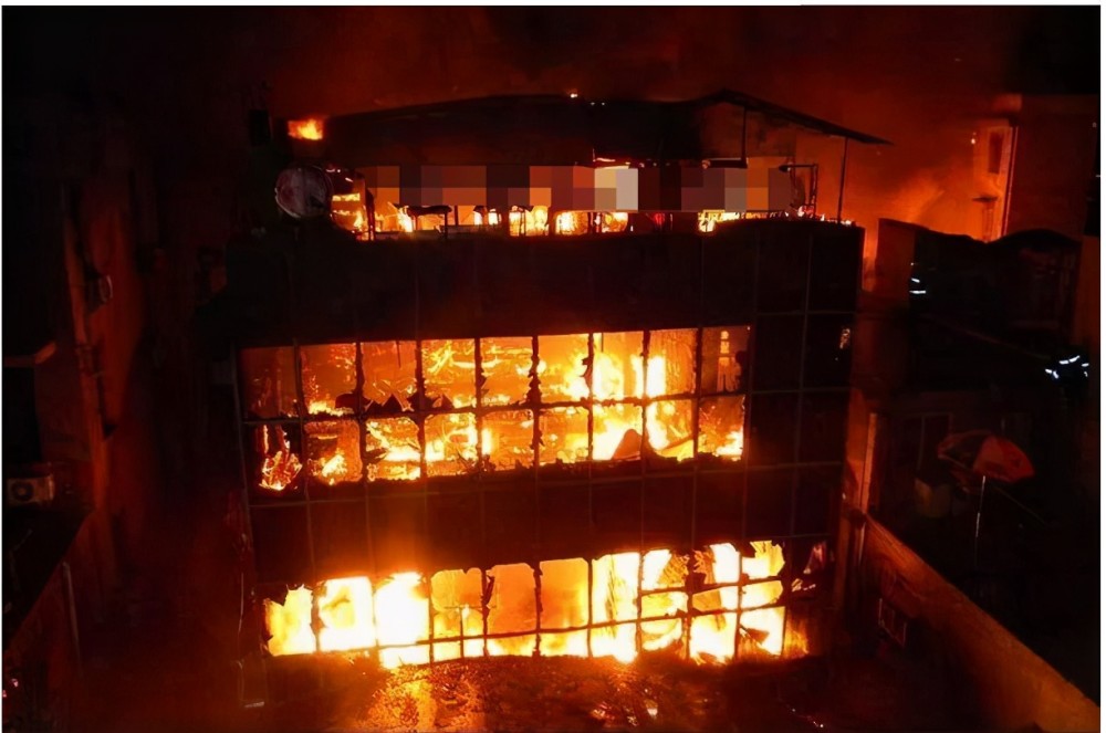 记1993年深圳致丽玩具厂大火80多位女工魂断火场负责人连夜逃往菲律宾