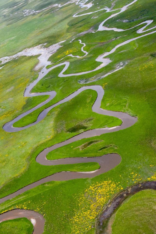 来夏河,九曲十八弯,草原美景太美了