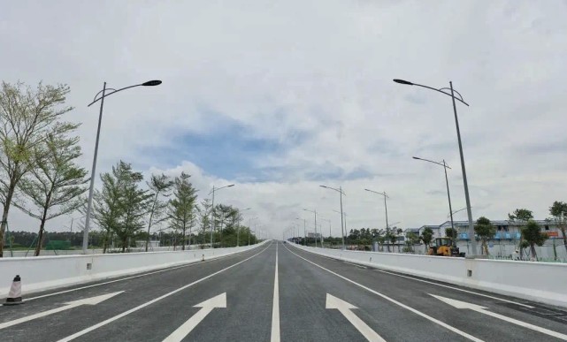 广州白云五线机场高速至106国道段全线贯通