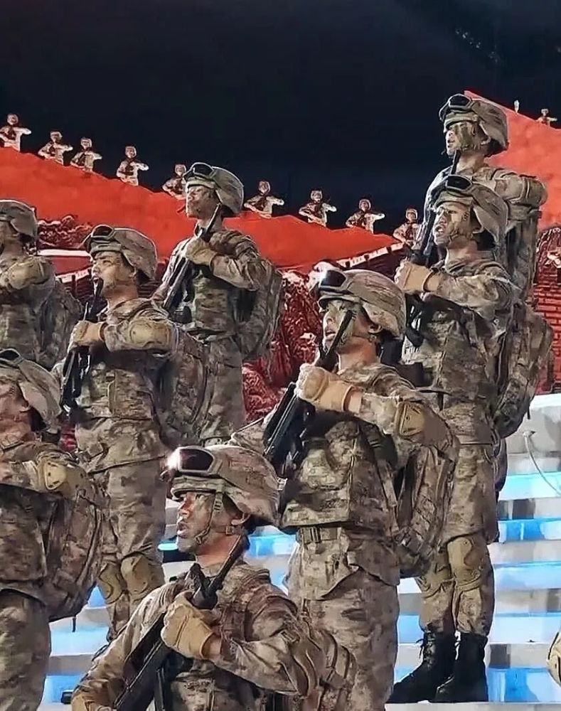 星空迷彩最炫的一次亮相