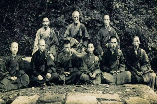 海灯法师87岁圆寂,少林寺无人追悼,一个骗全国人的少林寺高手_腾讯