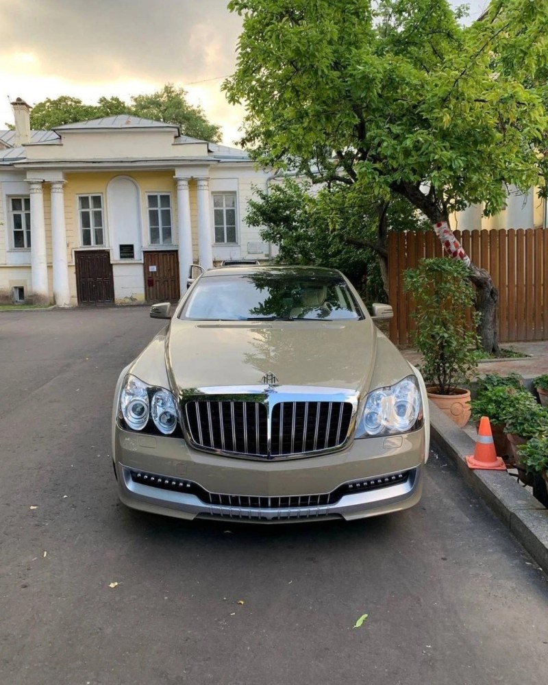 极为稀有的双门版顶级迈巴赫轿车独立生产的迈巴赫57scoupe