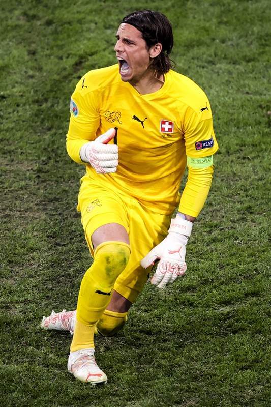 索默再度神扑开挂他倾尽全力守护瑞士队球门即使淘汰也能昂首而去