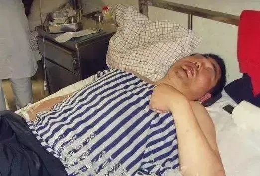 45岁男子,新婚猝死,提醒:酒后忌3件事,最好别做