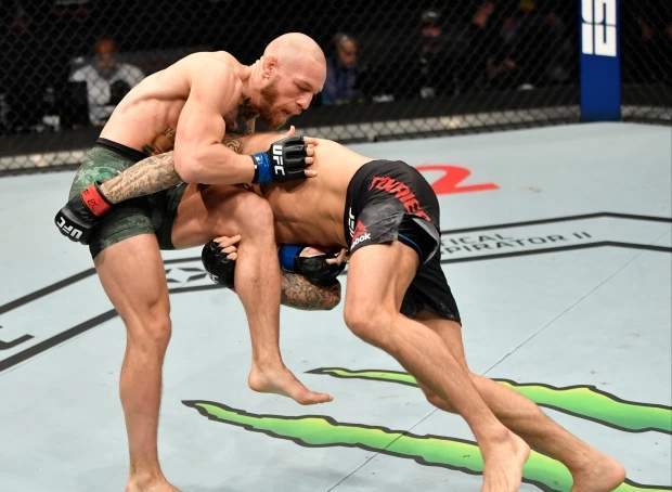 嘴炮康纳:我把钻石普瓦里尔打进坟墓!钻石回击:期待血腥的战争