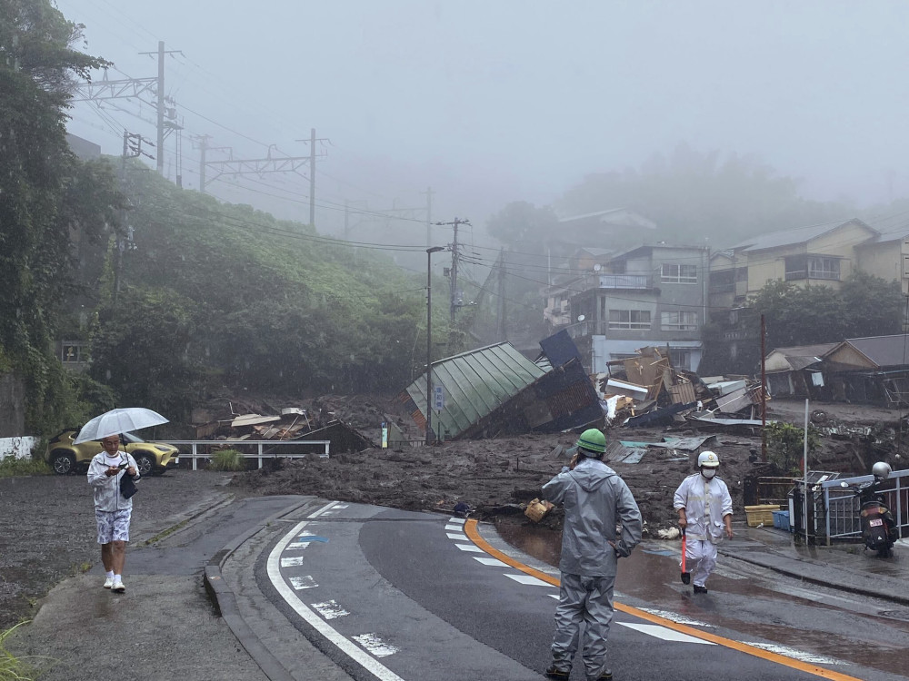 外代一线日本静冈县发生大规模泥石流致约20人失联