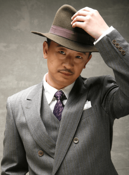 45岁黄海波被迫转行后,培训班惨遭关门,网友:有人背后使阴招_腾讯新闻