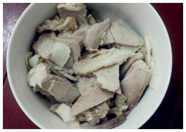 他赏给儿子一块白水肉,母亲:你以后就是皇帝了!