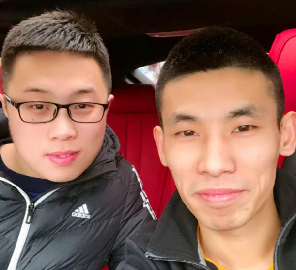 旭旭宝宝停播后首次出镜带儿子看百万名表粉丝家庭主父