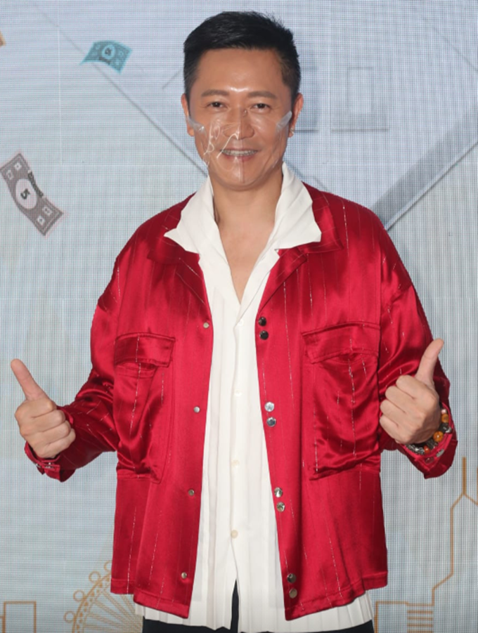 一天只吃一餐!草蜢组合苏志威公开保养秘诀,55岁身材匀称皱纹少