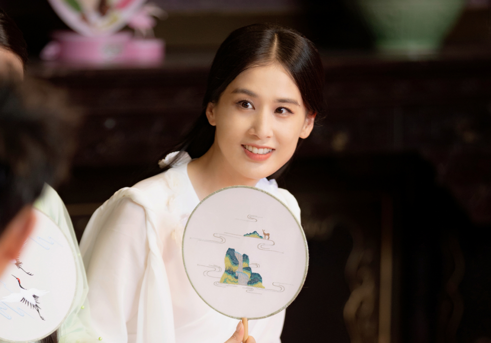 还有这么强的功夫,黄圣依演白蛇,确实也是很合适的,难怪《白蛇传说》