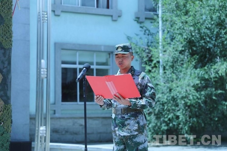 拉萨警备区某团举行2021年春季新兵入营仪式